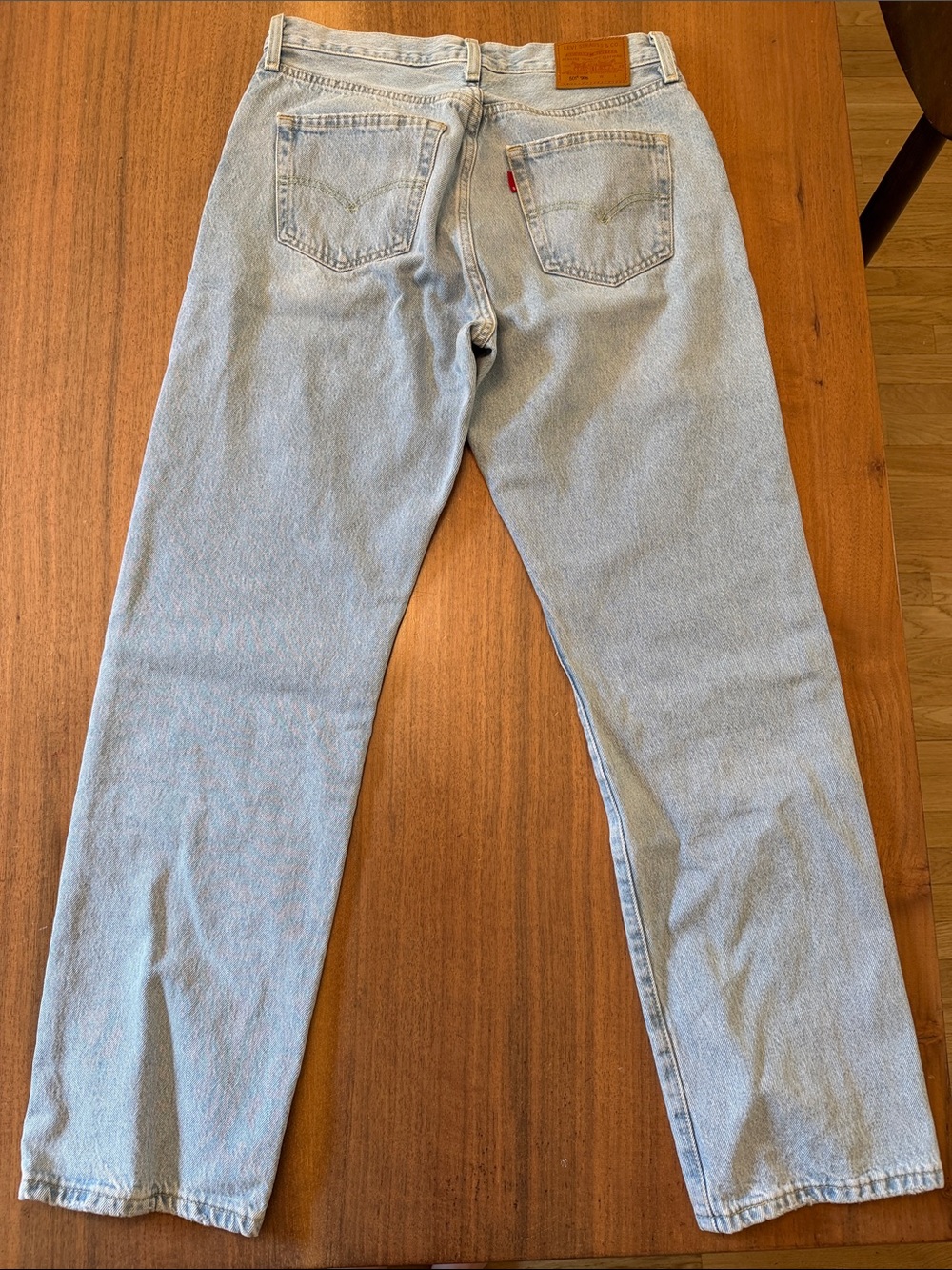 Levi's Women’s 501® 90s Jeans Light Wash Straight W28 L30 - Picture 4 of 5